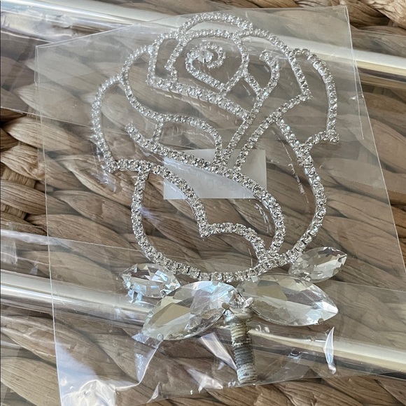 Silver Rhinestones Rose Wands - Picture 2 of 3